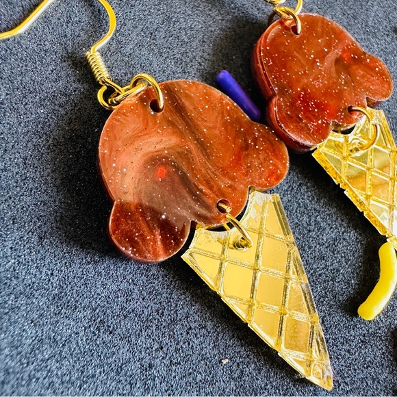 Chocolate Ice cream Earrings lightweight trendy Gold Earrings - Picture 4 of 10